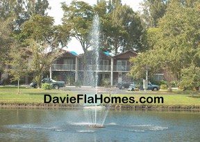 Nova Village townhouses in Davie Florida